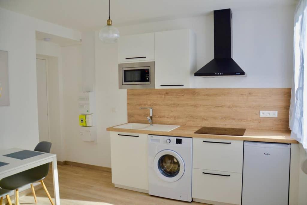 Dolmen Adrien 5 Apartment Tours Exterior foto